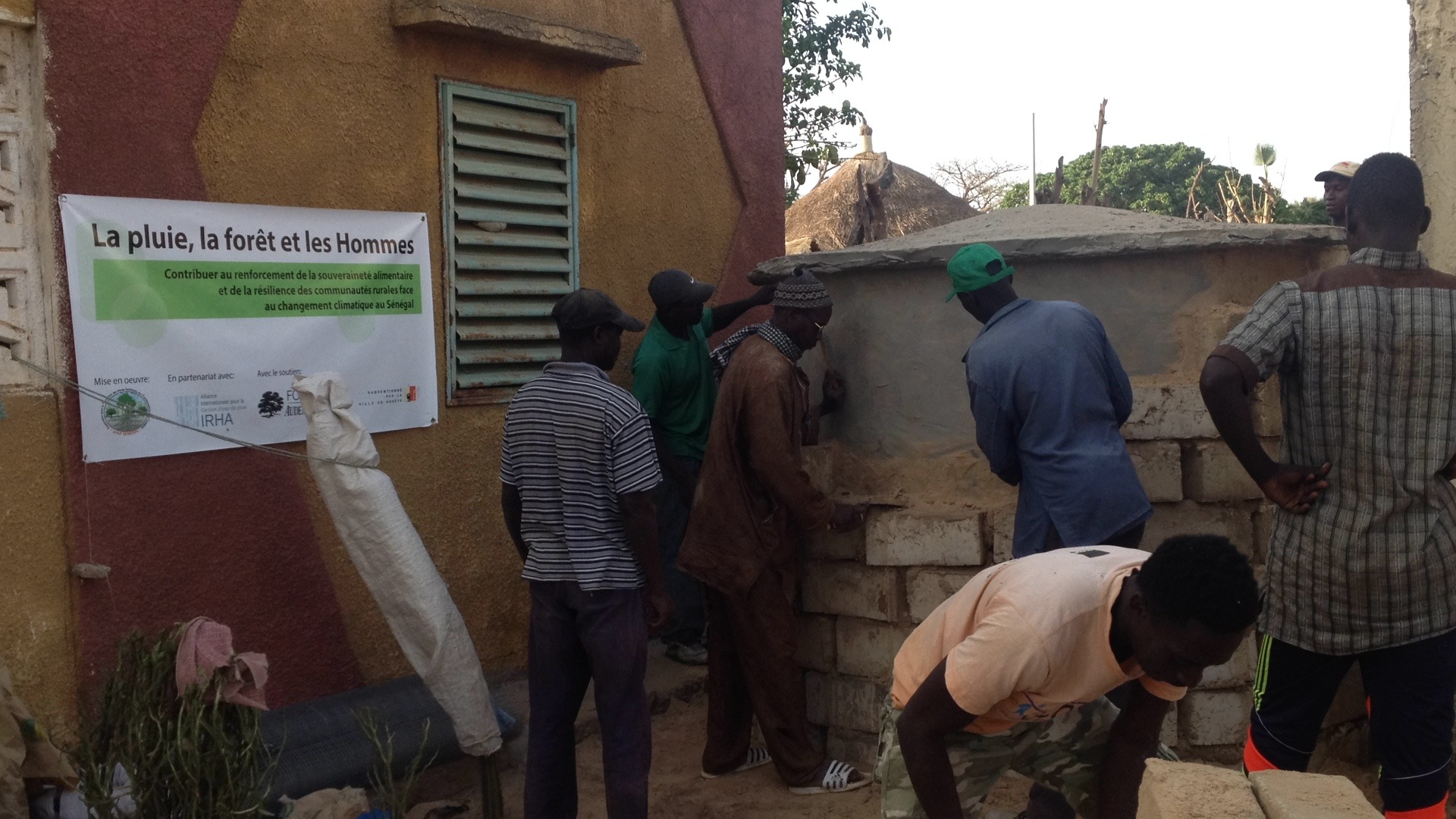 Image Readying for Rain (Senegal: Rain, Forests, People Project)